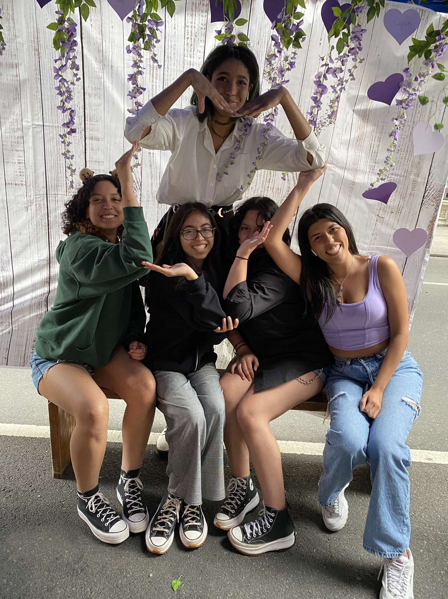 Moonlighttshop's tweet photo. THANK YOU TO EVERYONE THAT CAME TO OUR BTS ANNIVERSARY EVENT💜💜🥺🥺 
I will be shipping out some tiers later on the week cuz we are graduating this week  so everything is a little hectic😅 and the giveaway winner will be announced soon! 
#bts #btsnyc #gracestreetcafe #btsevent https://t.co/OkAdGejdUk