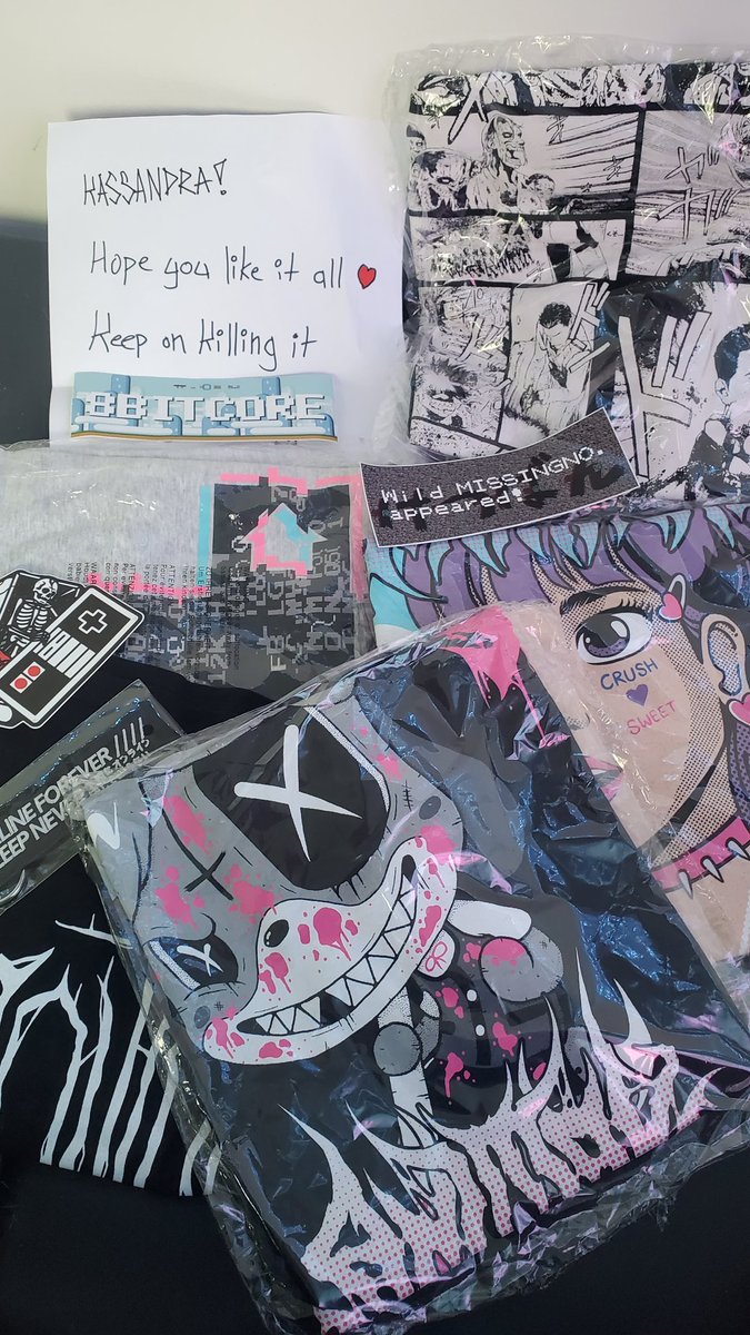 UnseelieAllure's tweet photo. Oh fuck yeah! @8bitcore sent me some metalAF goodies! 

A reward 4 me putting on pants long enough to get the mail today lolol https://t.co/Io2lg66rG9