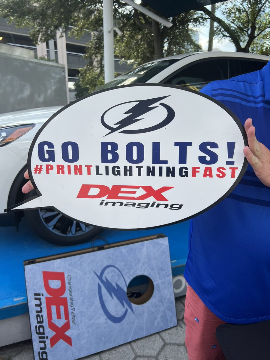 LittleJulez's tweet photo. We love the Lightning! ⚡️🖤💙🤍 #gobolts #stanleycupfinals #printlightningfast #deximaging #bethethunder #letsgobolts @deximaging https://t.co/zzijSg735g