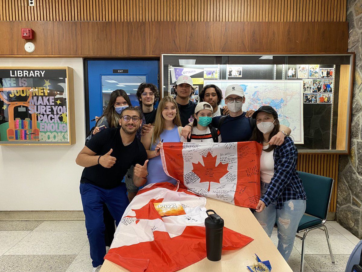 Saying farewell to some of our OCENET students. <a href="/OCDSB/">OCDSB</a> <a href="/OCENETOttawa/">OCENET 🇨🇦 @OCDSBs International Learning Partner</a>
