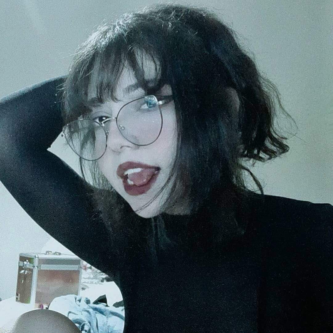 salmaoriginal's tweet photo. Me and Glasses 💜 https://t.co/vqRXlNwa6K