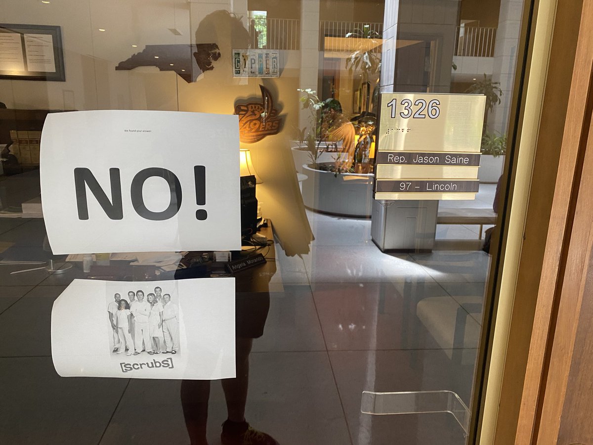 UE150Union's tweet photo. 🚨🚨🚨How insulting!!🚨🚨🚨
Healthcare workers care our state through a deadly pandemic, many exposed &amp; some dying. We come to talk to our elected officials about #safestaffing in state hospitals, and @JasonSaine97th has this on his window! https://t.co/IOufNy9OA2