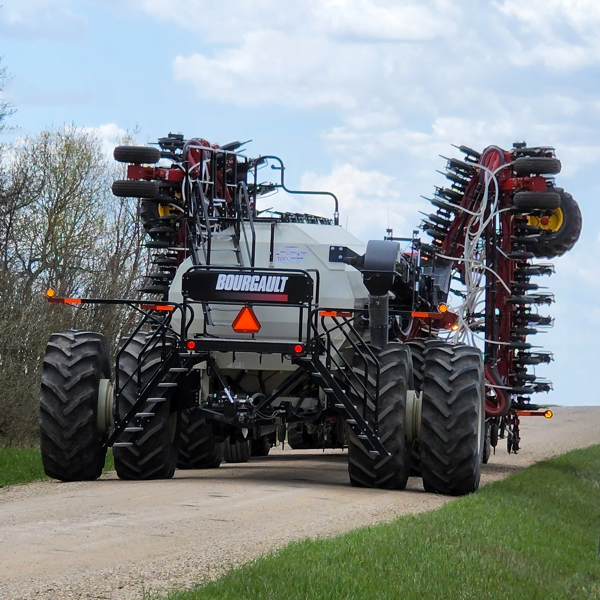 #plant22 is a wrap and you’re ready to park equipment? 👀 Inspect the drill and seeding tools first and start thinking about repairs or what you’ll need for next spring. Then talk to a BTT dealer and order replacement parts early. 👉 btt.expert/cd01c0