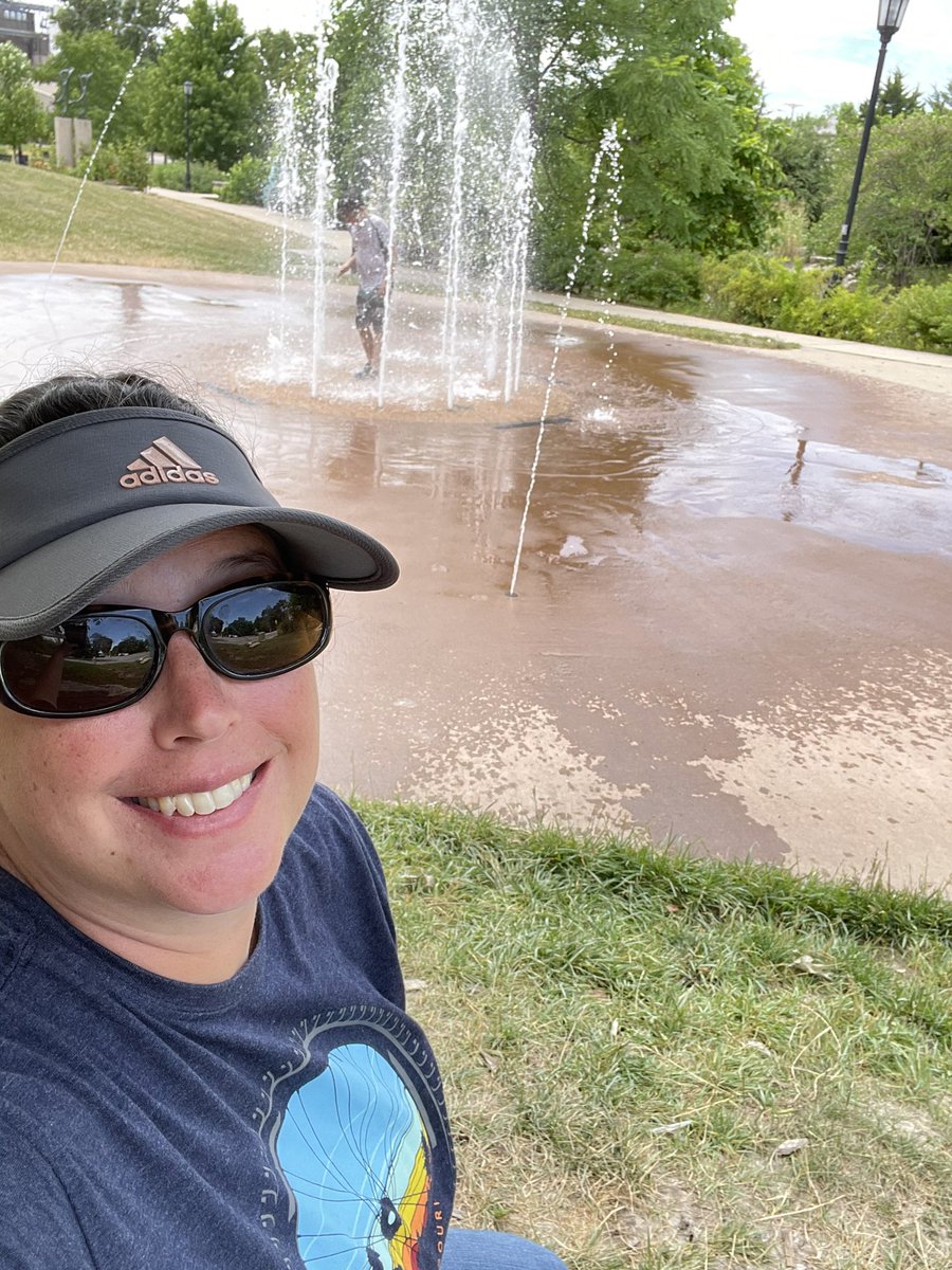 cpsmyers's tweet image. Working on our @CoMoParksandRec park challenge today. Lions - Stephens Park and Flat Branch Park #1000hoursoutside #comoparks #localparks