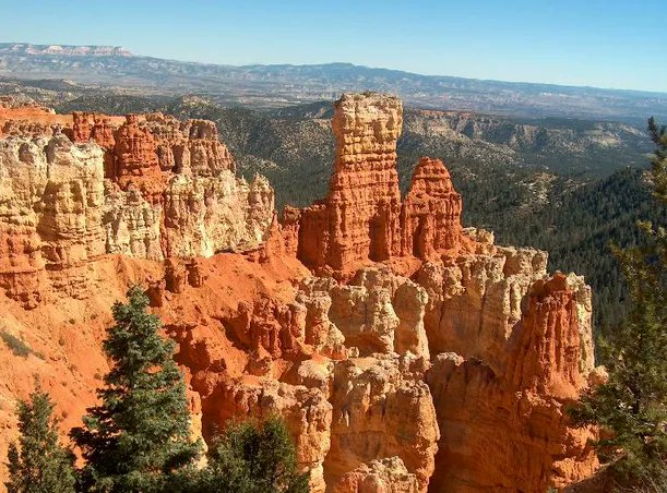 Bryce Canyon.
