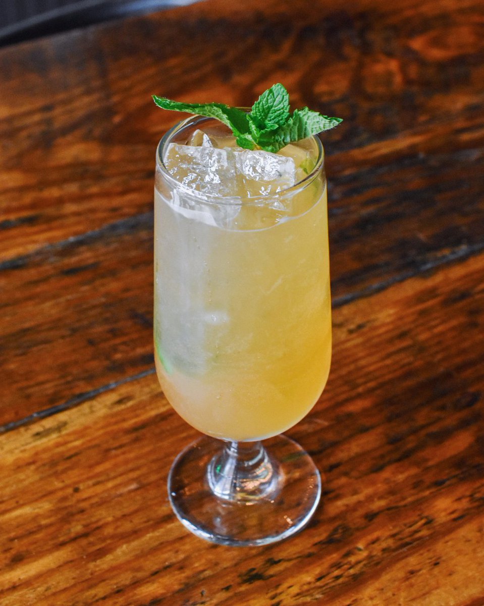 Kickoff Summer and keep things cool with our Peach Mojito 🍹😎 Doors open at 3p!