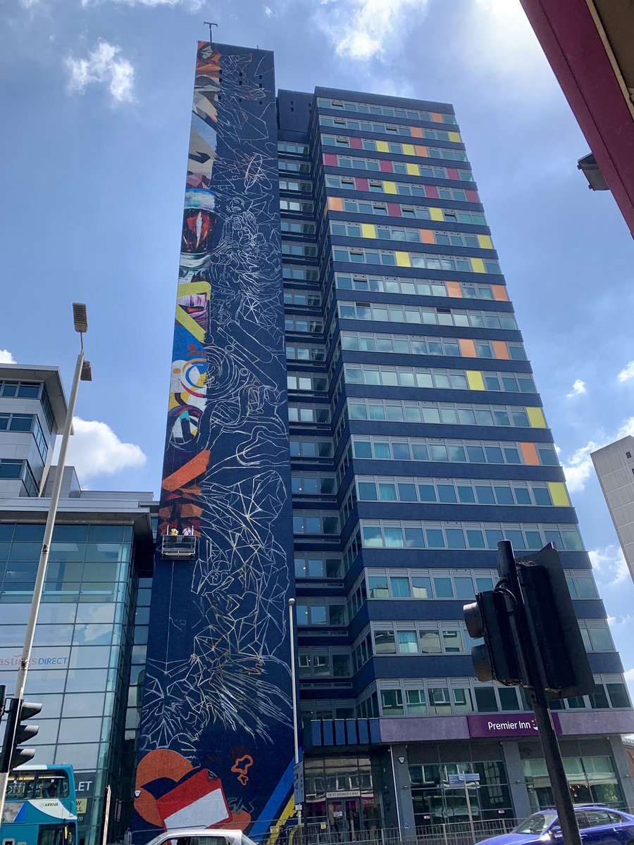 JournoBecky's tweet photo. Great progress being made on the Blue Tower! #Leicester @BIDLeicester #WhatsOnLeicester #streetart #bluetower https://t.co/8R7L86DMi7