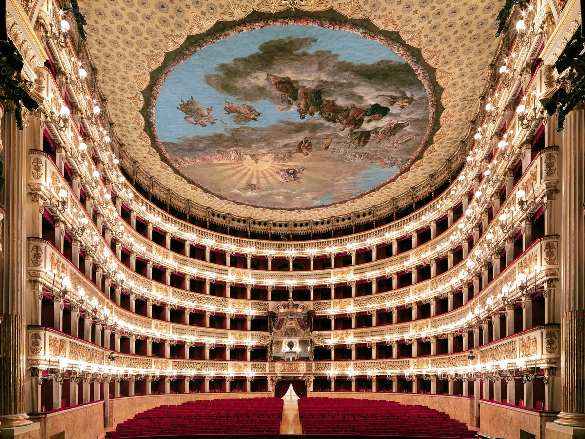 teatrosancarlo's tweet photo. ...Finalmente ci siamo! #Venerdì 24 #giugno alle ore 12, nel #SalonedegliSpecchi del #TeatroSanCarlo, il #Sovrintendente #StéphaneLissner presenterà la #Stagione d'#Opera, #Danza e #Concerti 2022/23.
L'ingresso è libero. Vi aspettiamo! #Stagione2223 | #laculturanonsiferma https://t.co/PNj5RO1BP5