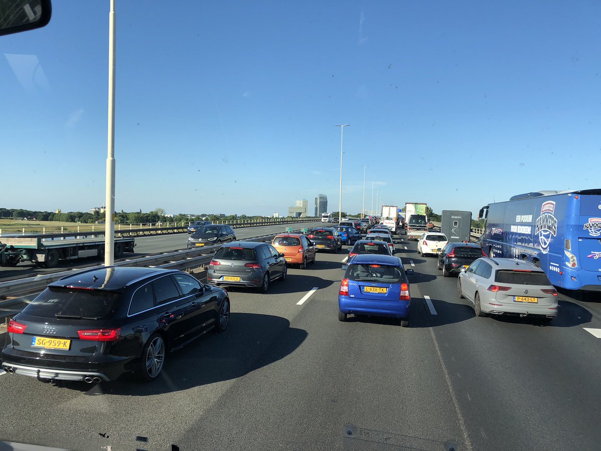 Antje_Kingma's tweet photo. Weer over de IJssel 🤠 #goedgoan #busreisje #boerenprotest https://t.co/jkiDModtMh