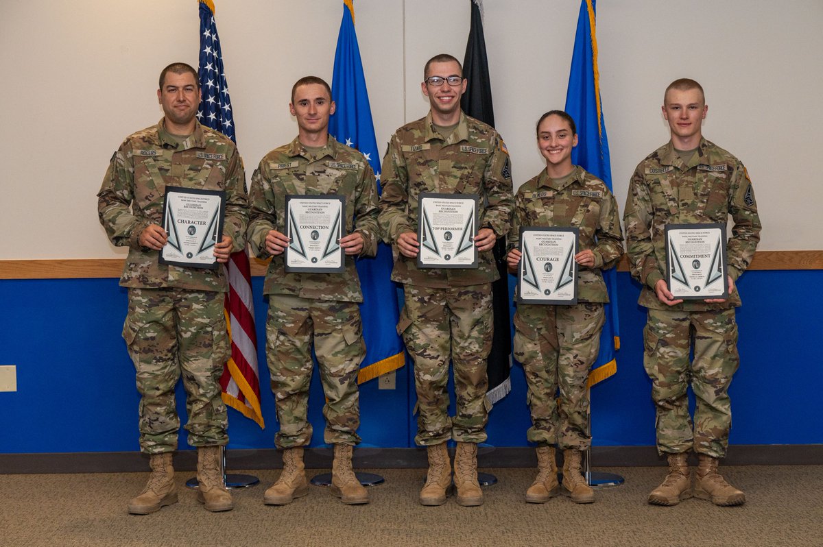 USSF_STARCOM's tweet photo. 1/2: Five Guardians were recognized at the first ever Basic Training Guardian Recognition Ceremony for best exhibiting the @SpaceForceDoD Core Values of Character, Connection, Courage & Commitment as well as Top Graduate!
#GuardianGraduation #SemperSupra #PrepareEveryGuardian https://t.co/qWoLAW6R8V