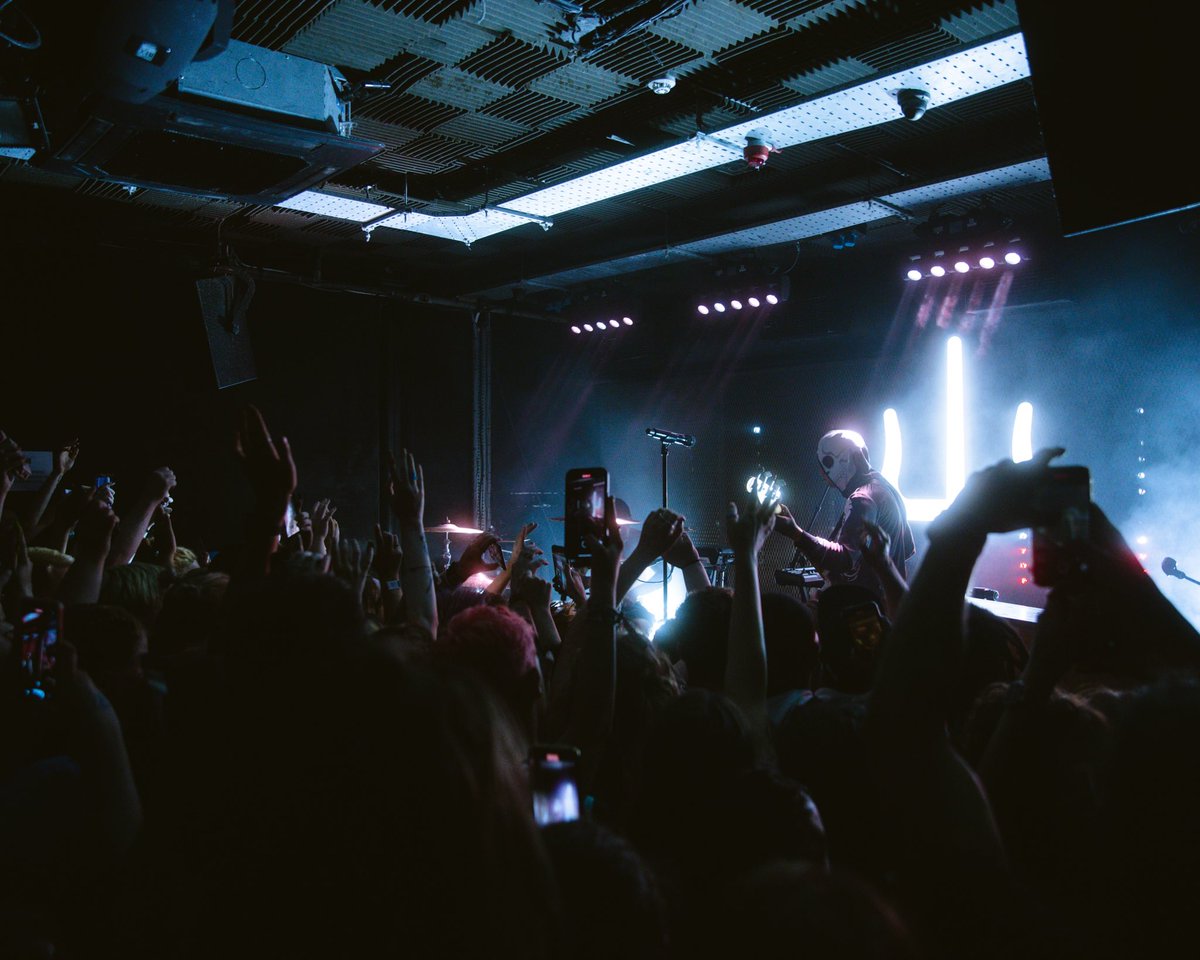 twentyonepilots's tweet photo. the takeover tour is back and we have started our week in london. night one was tiny. https://t.co/XL2Afqy9jk