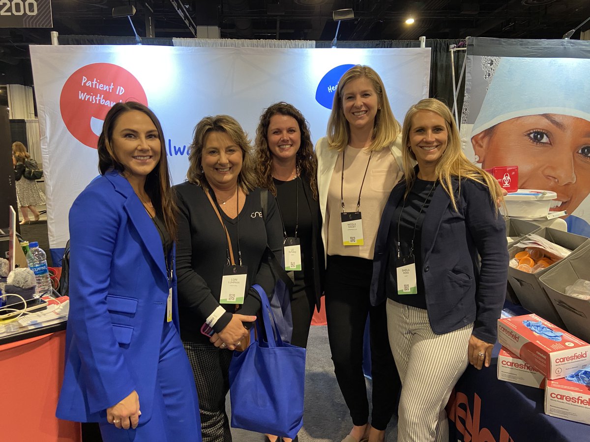 Caresfield's tweet photo. Fun  to  chat  with  our  friends  from  @CNECTGPO during  the  trade  show  at  #breakthroughs22  #FWDmotion https://t.co/72r8hledsG
