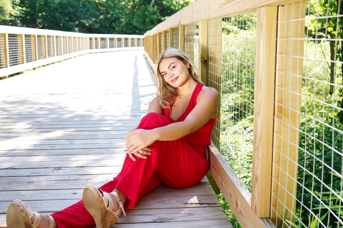 srpworldhdq's tweet photo. SENIORS #CLASSOF2023
Aubrey is STUNNING in her red jumpsuit, chillin' on the bridge. What a beautiful time we had!
330.795.0334
#SRPseniors
#SRPseniorRep
#SeniorModelRep
#SolidRockPhotos
#SRPRockstarReps https://t.co/X8o9sLgVrC