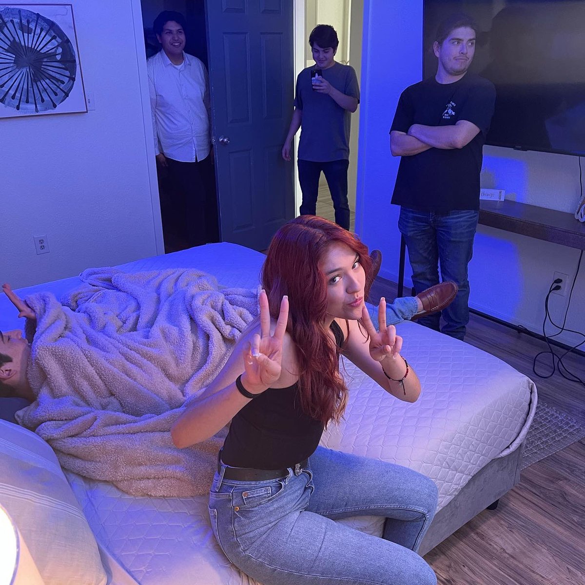 Peep behind the scenes of the next episode of the #EPEPodcast featuring four of very talented summer college interns! 🎥 😎

Keep an eye out for it next Wednesday, June 29 on our YouTube channel and everywhere you listen to podcasts. #BehindTheScenes