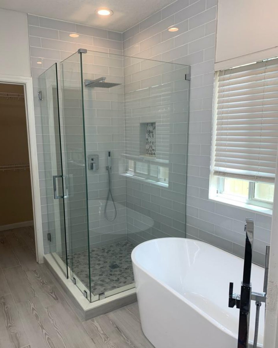 KKDesignFL's tweet photo. As seasoned professionals, our team has all the knowledge and experience it takes to turn your bathroom into the bathroom of your dreams. https://t.co/LNmvaq8ne3