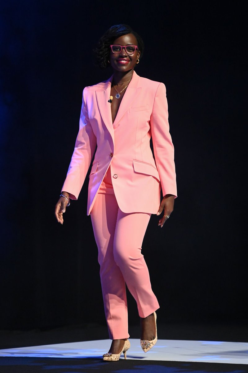 lupitanyongocom's tweet photo. 📸 Lupita Nyong’o speaks on stage during the Breaking Barriers and Building Community session at the Lumiere Theatre, Cannes Lions 2022: Day Three on June 22, 2022 https://t.co/DCbETAFaO7