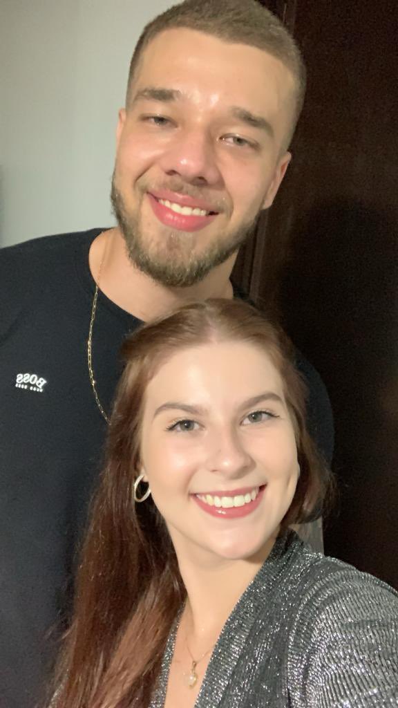 JuniorKarlinski's tweet photo. Só pra deixar registrado que é muito gata essa minha namorada 😍❤️ https://t.co/TEtbkZ3iwJ
