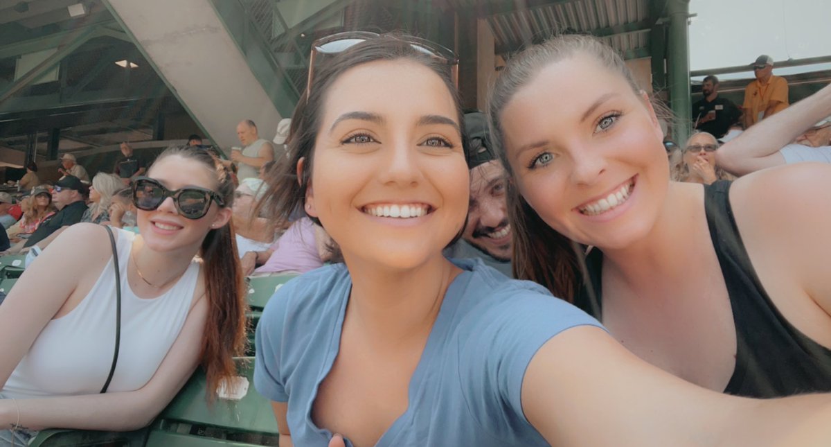edge_staffing's tweet photo. M&A and the EDGE team take on #victoryfield to watch the @indyindians 🏟⚾️🧢
#playball⚾️ #indiansgame #indianapolis #teambuilding #baseball https://t.co/aY6uBnL7bw
