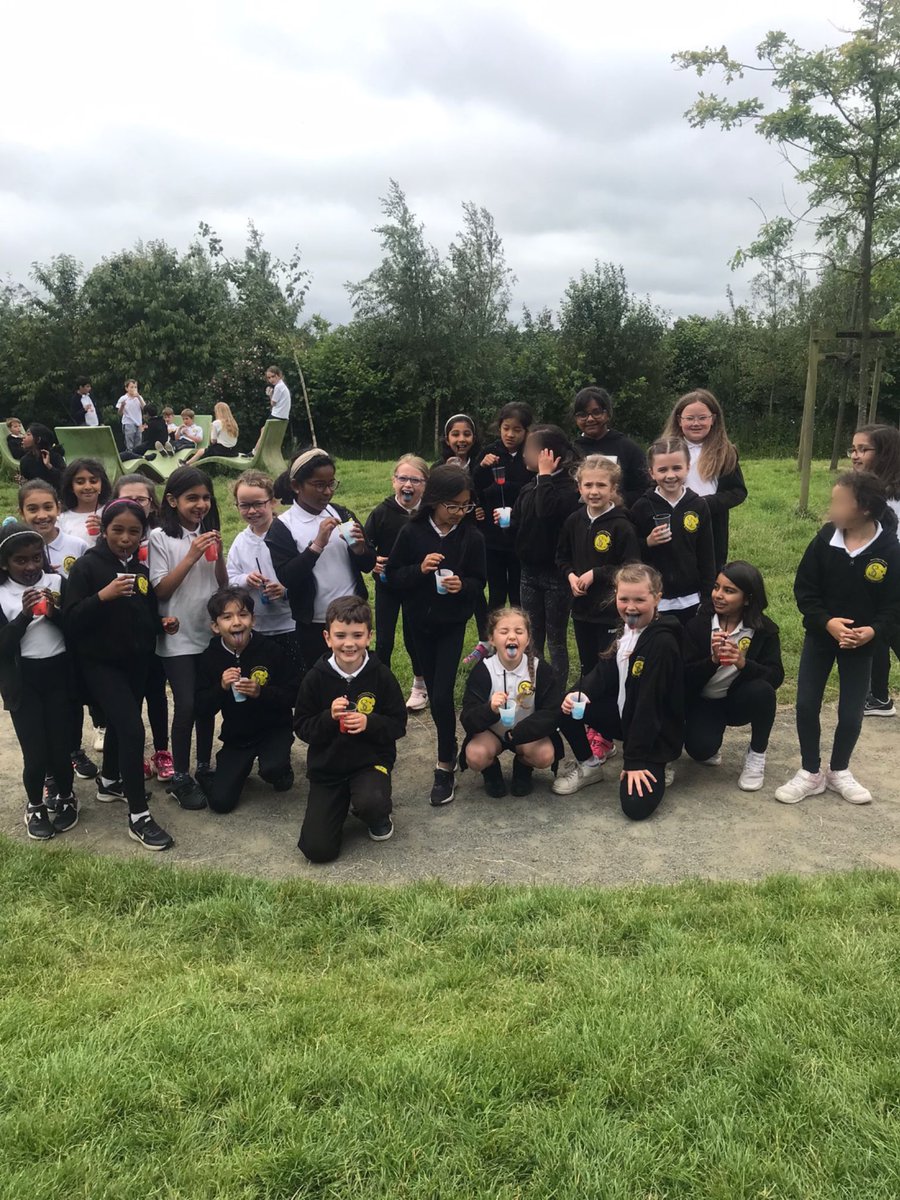 stclarespserc's tweet image. Some snaps from our big day in! P4B loved every second! 🧗‍♀️🪩💛