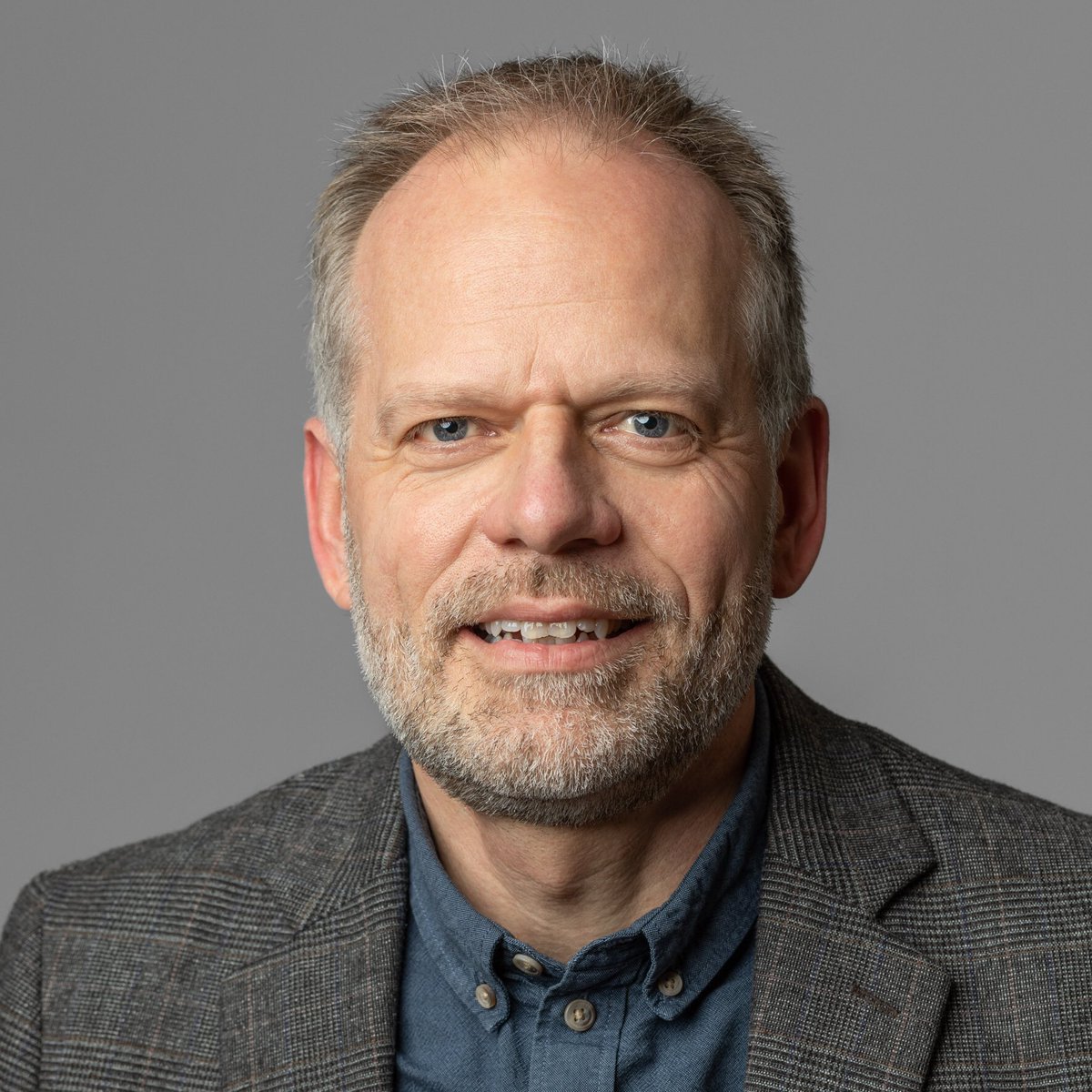 Hjørring Kommune (@hjorringkommune) on Twitter photo Leif Johannes Jensen er ny kommunaldirektør i <a href="/HjorringKommune/">Hjørring Kommune</a> Leif kommer fra en stilling som økonomi- og arbejdsmarkedsdirektør i kommunen og tiltræder 1. juli. Leif Johannes Jensen er ny kommunaldirektør i <a href="/HjorringKommune/">Hjørring Kommune</a> Leif kommer fra en stilling som økonomi- og arbejdsmarkedsdirektør i kommunen og tiltræder 1. juli.