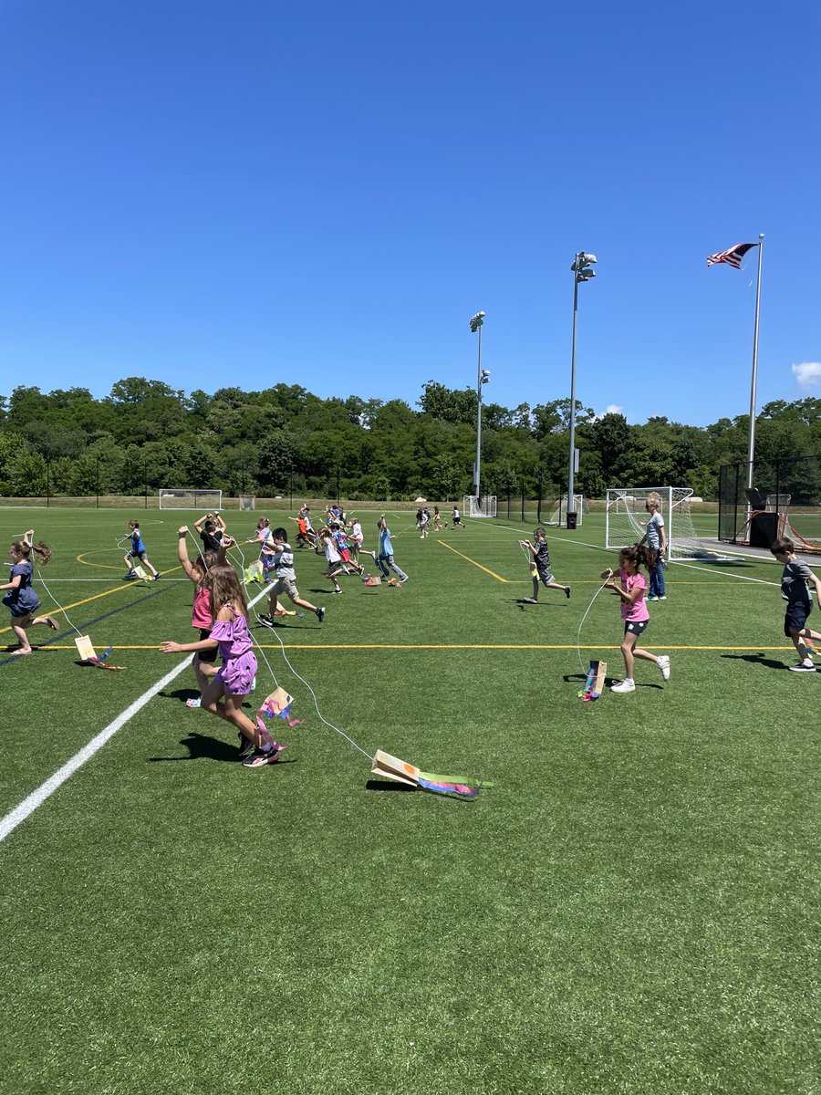 PingreePride's tweet photo. 2nd grade Kite Day!! https://t.co/PixGmTLA07