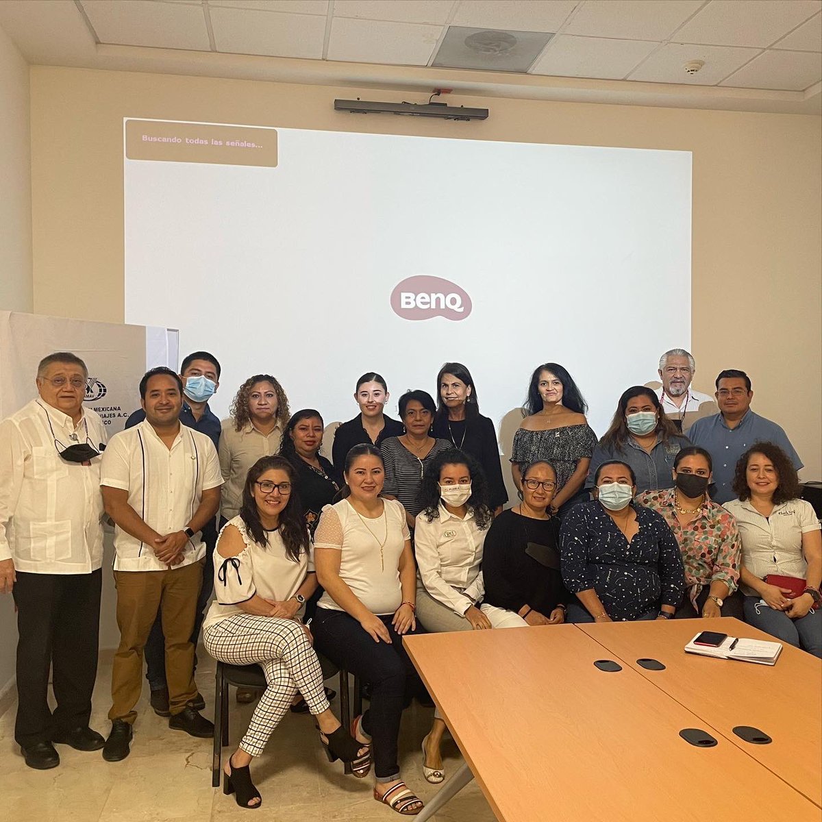 AmavTabasco's tweet photo. El día de hoy los socios #AMAVFT La Asociación Mexicana de Agencias de Viajes A.C FILIAL TABASCO contaron con una  productiva reunión de trabajo y capacitación con la Directora ODECO GOLFO - SUR la LIC. ANA MARÍA JIMÉNEZ ROBLES (PROFECO) @profecomx y su equipo de trabajo https://t.co/xnm8KrXqvi
