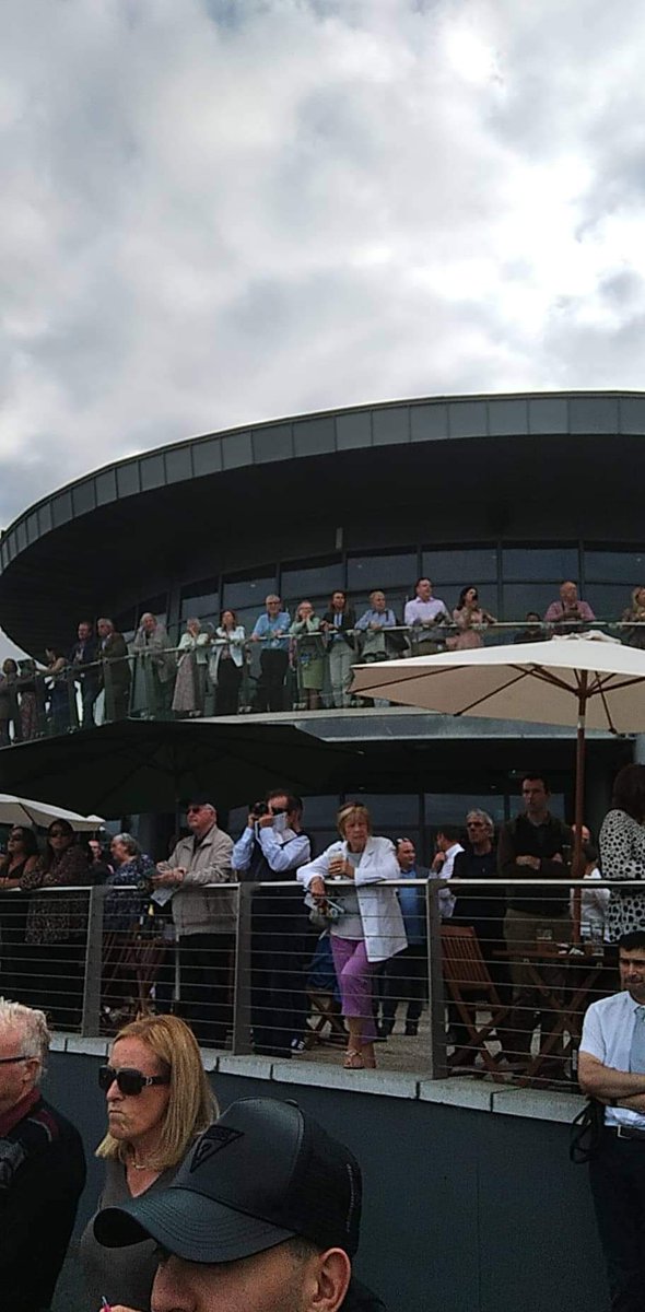 JoeSeward1's tweet photo. Great crowd here @NaasRacecourse tonight following up the big crowds @SligoRaces and @BallinrobeRaces the last two nights .
Great atmosphere good racing, excellent catering and @TheKilkennys to come 
#NaasRC
#Horseracing https://t.co/zPGQLUUwuZ