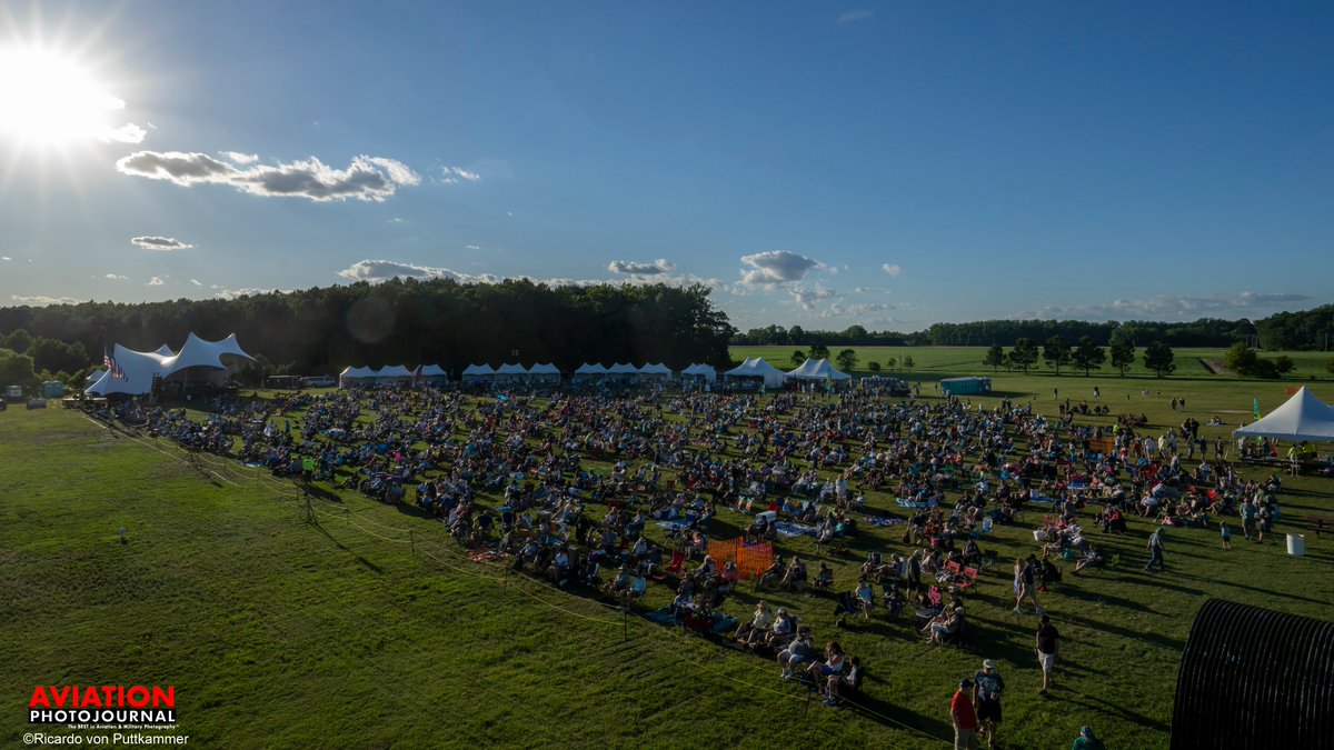 AvMuseumVB's tweet image. Flying Proms was a flying success! Thank you to all of our guests - you made this a special evening! #MilitaryAviationMuseum #FlyingProms #AirShow #LoveVA #Virginiabeach #Norfolk #fireworks #AvGeek #Aviation #Warbirds #concert