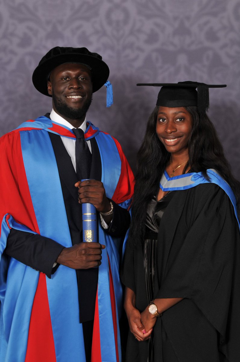 marionojpugh's tweet photo. Yesterday I had the privilege of giving the student vote of thanks speech at #Stormzy 's honorary graduation at @UniofExeter! It was an honour to share the stage with such an inspiration (and later go on to have lunch and get to know him more!) Huge congrats to the new Dr. Mike🥳 https://t.co/ZQlIo0dSRi