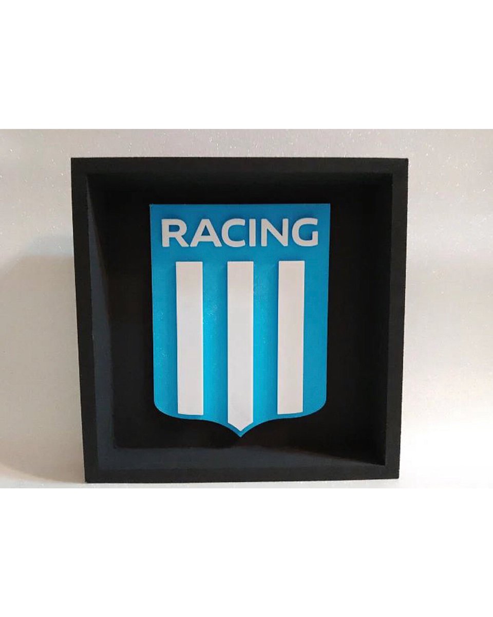 induRC1903's tweet photo. ✨ 𝗖𝘂𝗮𝗱𝗿𝗼𝘀 𝗥𝗖 𝟯𝗗 ✨🎓
¡¡Decorá tu espacio con los colores de tu corazón!!💙🤍
Especificaciones:
🔹20 cm de alto
🔹20 cm de largo
🔹Escudo hecho en impresión 3D
🔹cuadro pintado a mano listo para colgar
 #RacingClub #Racing #LaAcademia #racingclubdeavellaneda #cuadro3D https://t.co/lwr21idkin