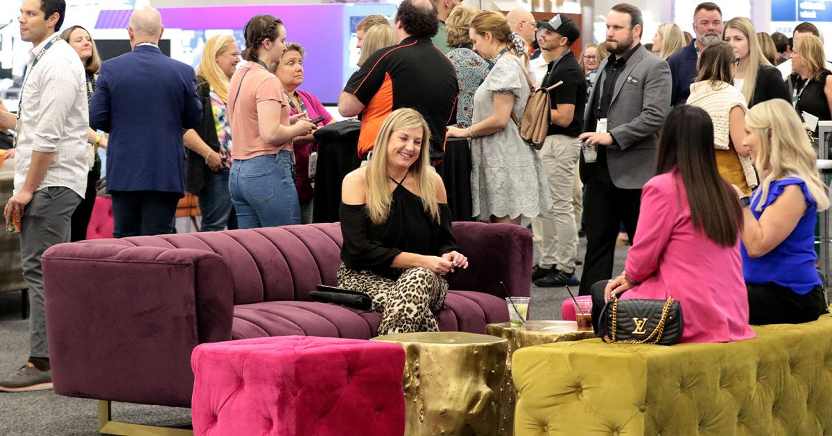 EXHIBITOR's tweet photo. Glance back at Day 2 of #EXHIBITORLIVE! It was an a amazing day of exploring the show floor, diving into content sessions, and reconnecting with our species. And Day 3 is shaping up to be just as great!
#eventprofs #tradeshows #imgoinglive #exhibits #exhibitbooths #b2b https://t.co/PrOY57pxbN