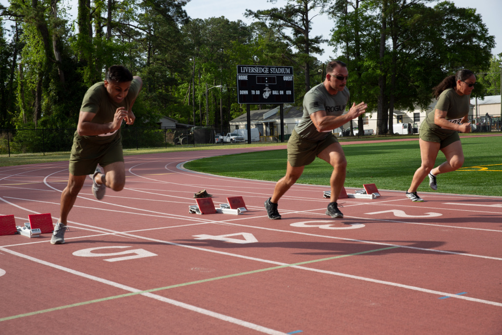 USMCWWR's tweet photo. #YourRecovery Maintaining the structure and support of a military unit reinforces the Marine mindset that supports successful recovery and elimination of obstacles.  https://t.co/UTFXgappjT https://t.co/DBMJG7SM3D