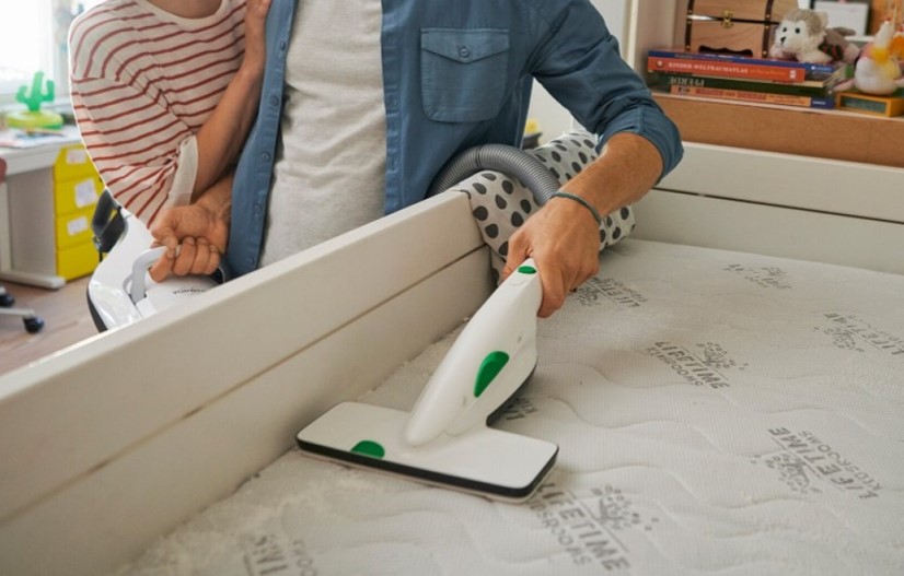 Did you know our high powered products are perfect for allergy sufferers! 🏠🛏️🍃

From floors to mattresses - 99% of all particles, such as allergens, are collected by our FP200 Premium filter bags.

Shop our entire range over on our website: bit.ly/3m0ULQU