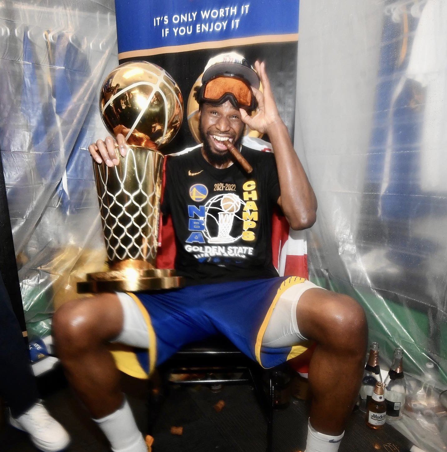 andrew wiggins
@22wiggins
No better feeling then waking up an NBA CHAMPION 🏆