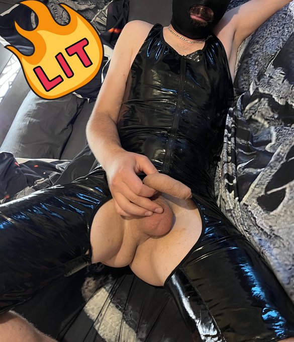 Se soir .. j&rsquo;&eacute;tais 🔥du cul.. alors vous verrez bient&ocirc;t mon p&rsquo;tit cul se faire limer lol 🥰🥰😍 https://t<a href="/tag/gay"class="tags"><span>#gay</span></a><a href="/tag/cum"class="tags"><span>#cum</span></a><a href="/tag/ejac"class="tags"><span>#ejac</span></a><a href="/tag/grossequeue"class="tags"><span>#grossequeue</span></a><a href="/tag/grossebite"class="tags"><span>#grossebite</span></a><a href="/tag/gro"class="tags"><span>#gro</span></a>