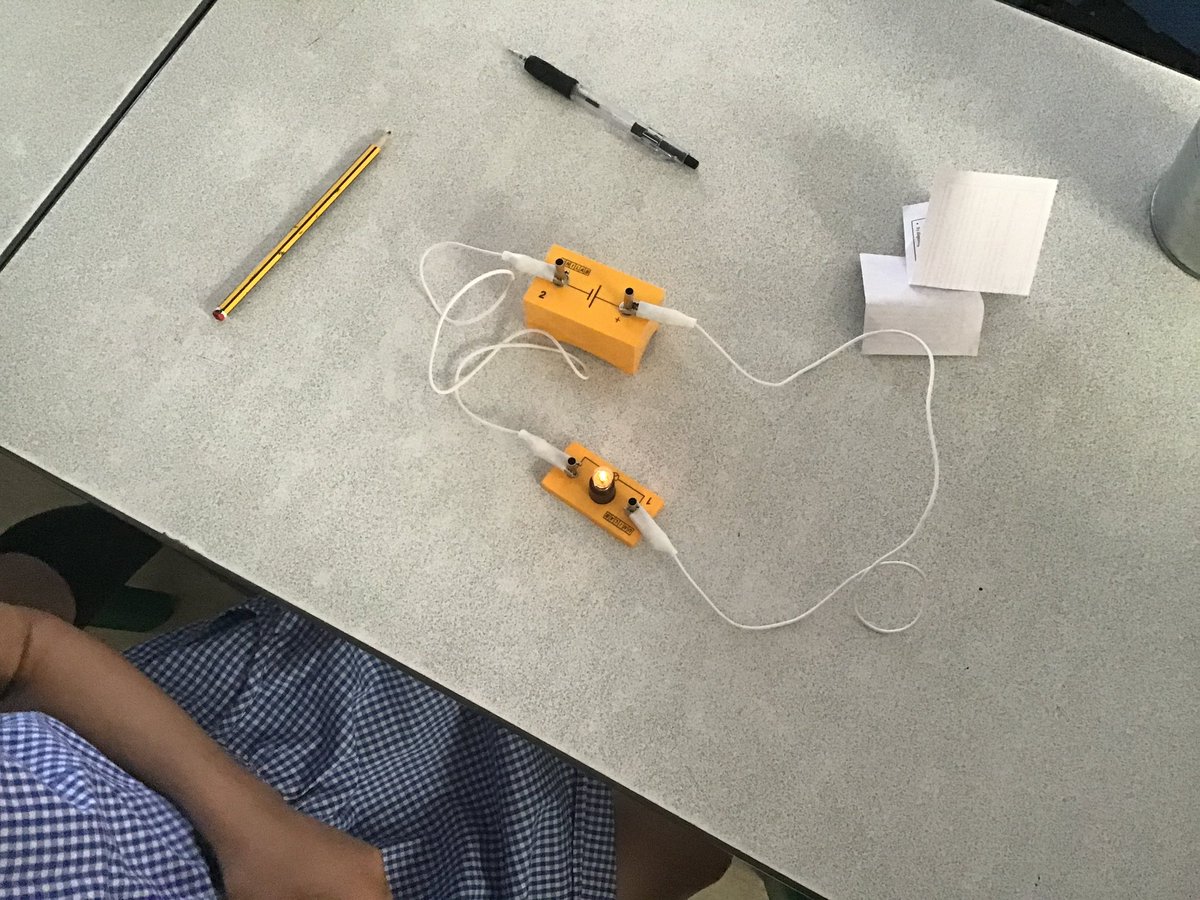 DeltaGreengates's tweet photo. #Year4GG had a great afternoon of #science today! We explored electrical #circuits and had a go at creating our own using batteries, bulbs, buzzers and more!
#TeamGGScience #DeltaScienceLab #Electricity #Oracy @DeltaTrust_Org https://t.co/Vj64WBfIEb