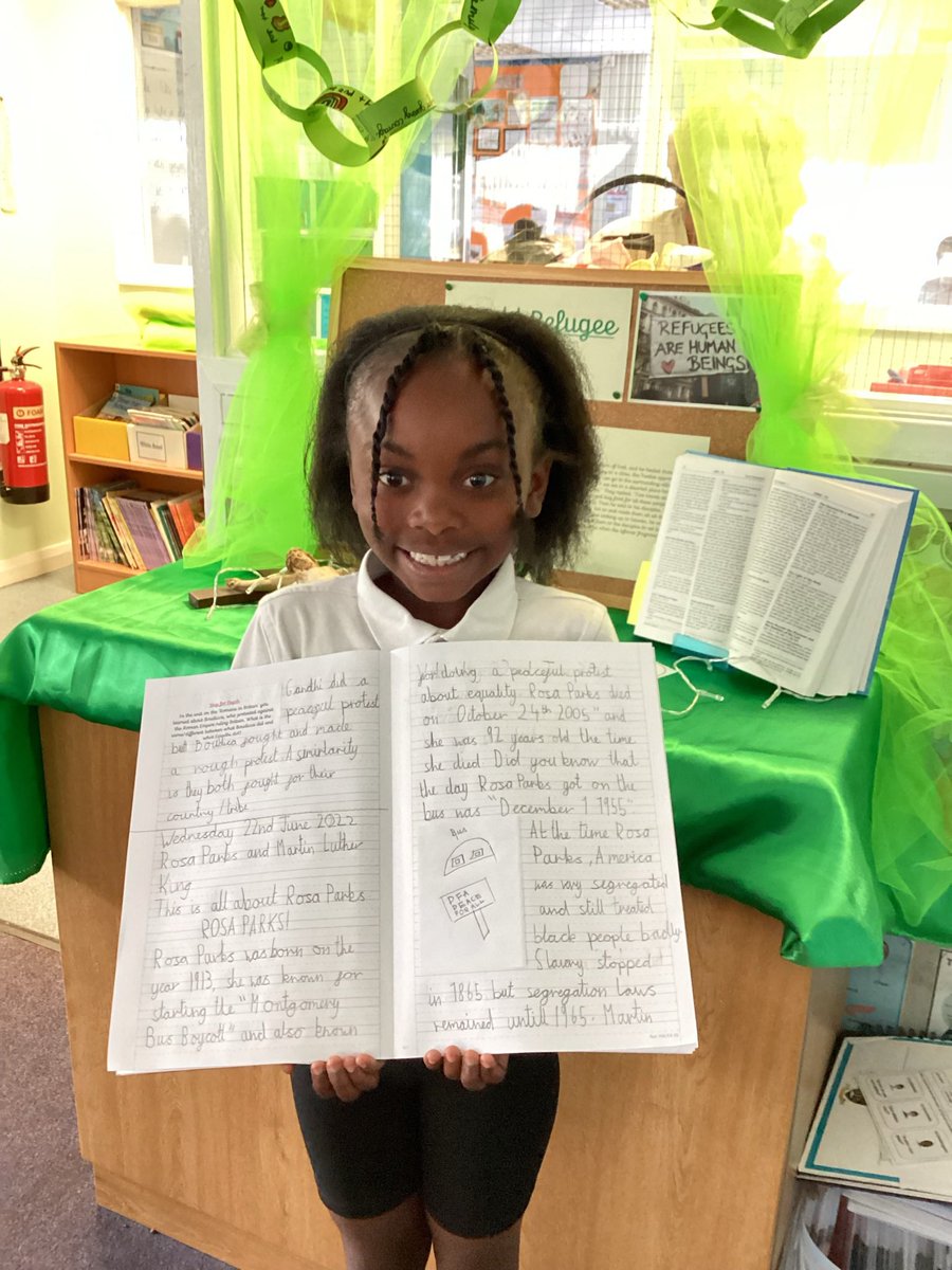 MrsWhileYear4's tweet image. This lovely girl came to show me her History work, all about Rosa Parks and Martin Luther King. Blown away by her writing, her fantastic knowledge and can see exactly why @MissFlanaganY2 is so proud 🥰 @PKCKST #StPetersHistory