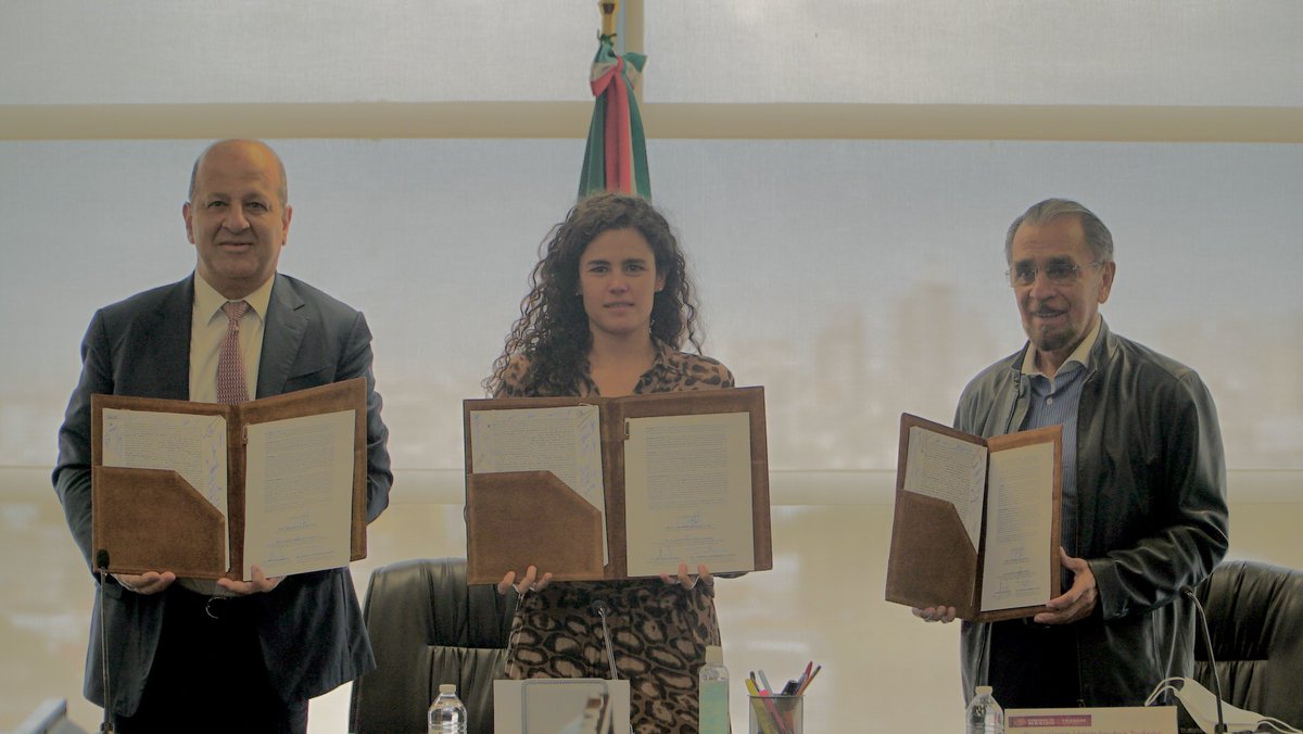Hoy celebramos el acuerdo logrado en la revisión contractual entre el Sindicato de <a href="/Telefonistas/">STRM</a> y <a href="/Telmex/">Teléfonos de México</a>, privilegiando el diálogo por encima del conflicto. 

La <a href="/STPS_mx/">STPS México</a> continuará generando espacios de confianza para lograr conciliación entre los sindicatos y las empresas.