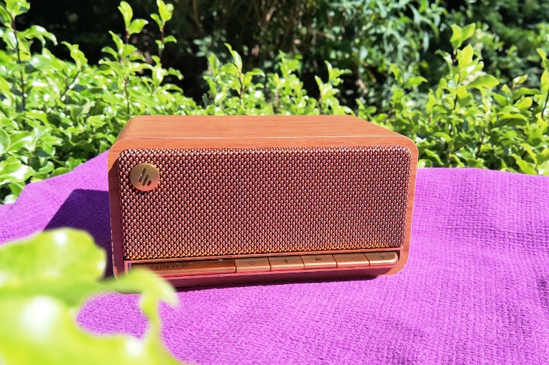 REVIEW:Nostalgic #retro beauty in a box! The new @Edifier_Global MP230 is a stunning #bluetooth #speaker reminiscent of a #vintage style electric guitar amp. 
gadgetexplained.com/2022/06/edifie… @BleatPR