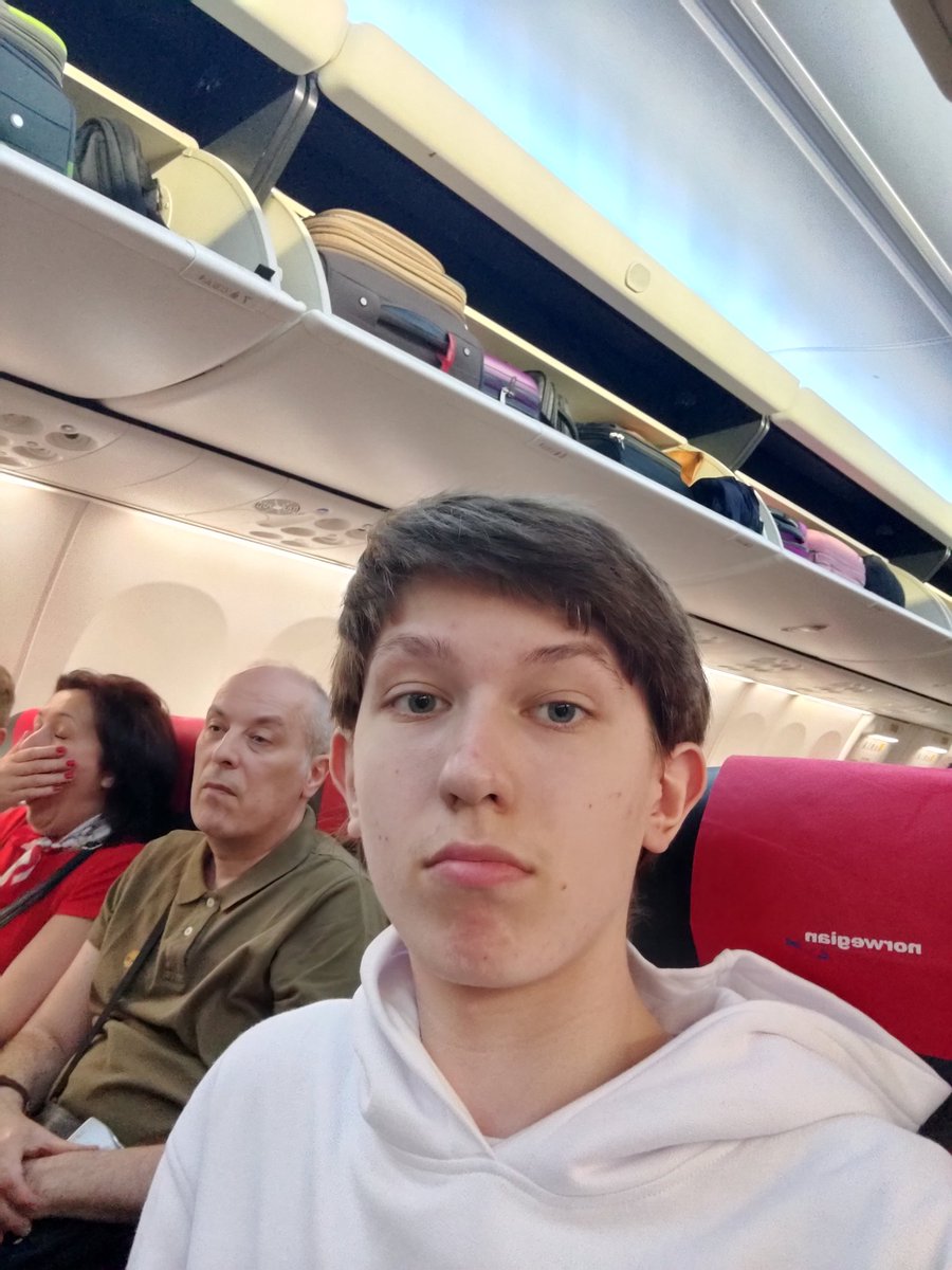 MalibucaFN's tweet photo. 🇸🇪🛫🛬🇷🇸 https://t.co/ujQia7IqnG