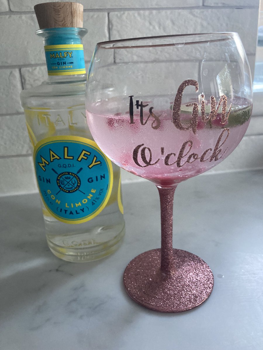 Curly Twig 💙 tweet media