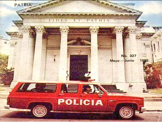 esdecartista's tweet photo. [TURISMO] Si pensás diferente estás invitado a dar un paseo en la Caperucita (temática ochentera). Incluye desayuno, descanso eterno, bolsa para dormir.
Organiza: Vañe. https://t.co/CJwDTU6ZiE