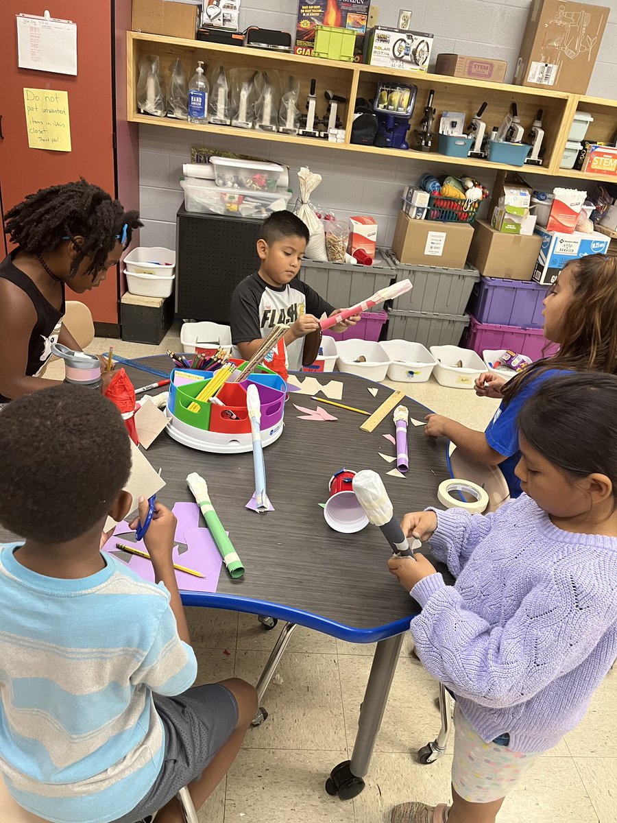MESMustangsTN's tweet photo. Making and testing rockets this week in STEM!
#summerscholars2022 #sumnerachieves https://t.co/8zklkPJtVr