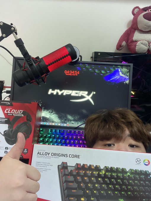 Thank you to <a href="/HyperX/">HyperX</a> and their team in Taiwan for taking care of our Rainbow Six team!

#FearTheNorth❄️