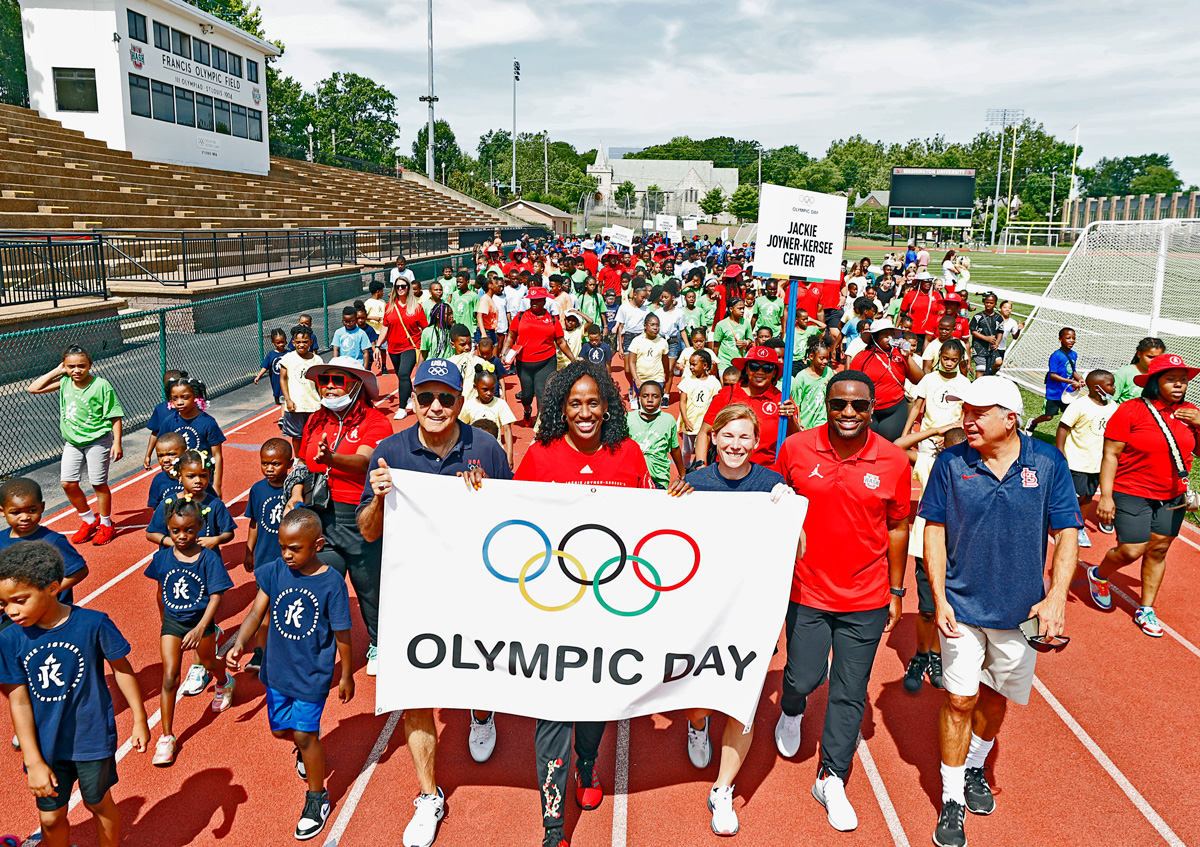 A fantastic #OlympicDay celebration! Thank you to @JJoynerKersee, our fellow #StLouis Olympians, and all who attended at Francis Olympic Field! #1904Legacy