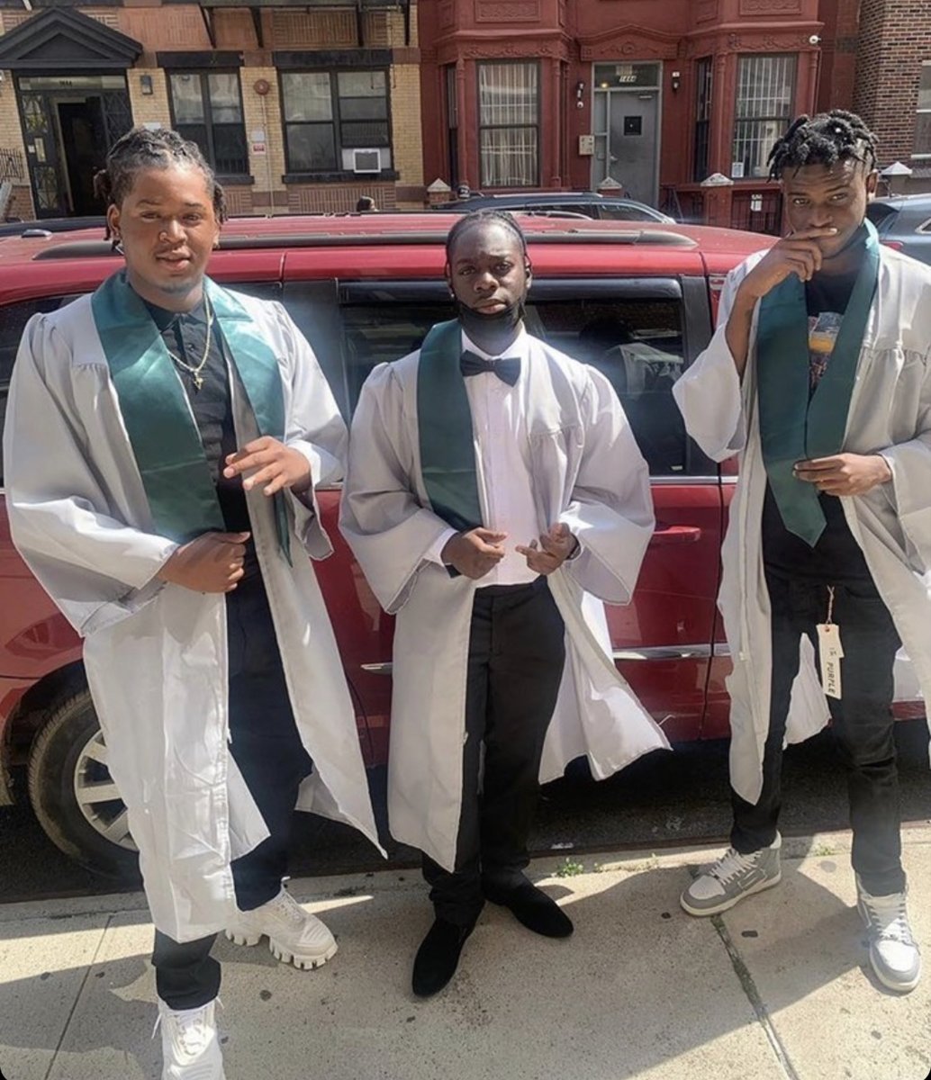 achievement1st's tweet photo. Our AF seniors🎓 believe, excel, and achieve! Congrats again to the #Classof2022, we know you will continue to lead lives of purpose &amp; leadership!✨💙💯

⬇️Check out these shining moments from AF East Brooklyn High's graduation! #AFSchools #StriveForExcellence https://t.co/Zb4He47uwI