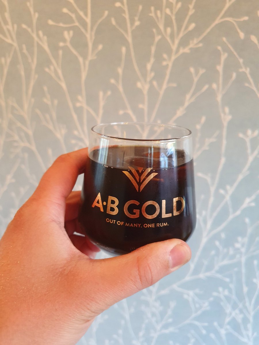 IanBoaler's tweet photo. Time for a rum &amp; coke 😊👍
Plus as to be the good stuff @abgoldrum #awardwinning #rum https://t.co/12v4ViPuLn