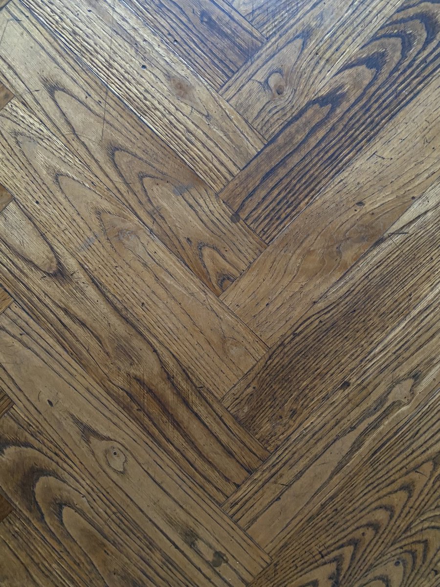 juliadarwen's tweet photo. Late entry for #woodensday #parquet #Mullheim #Baden #AltePost @WindowsLake @LakesStiles https://t.co/CJs2yIe9n3