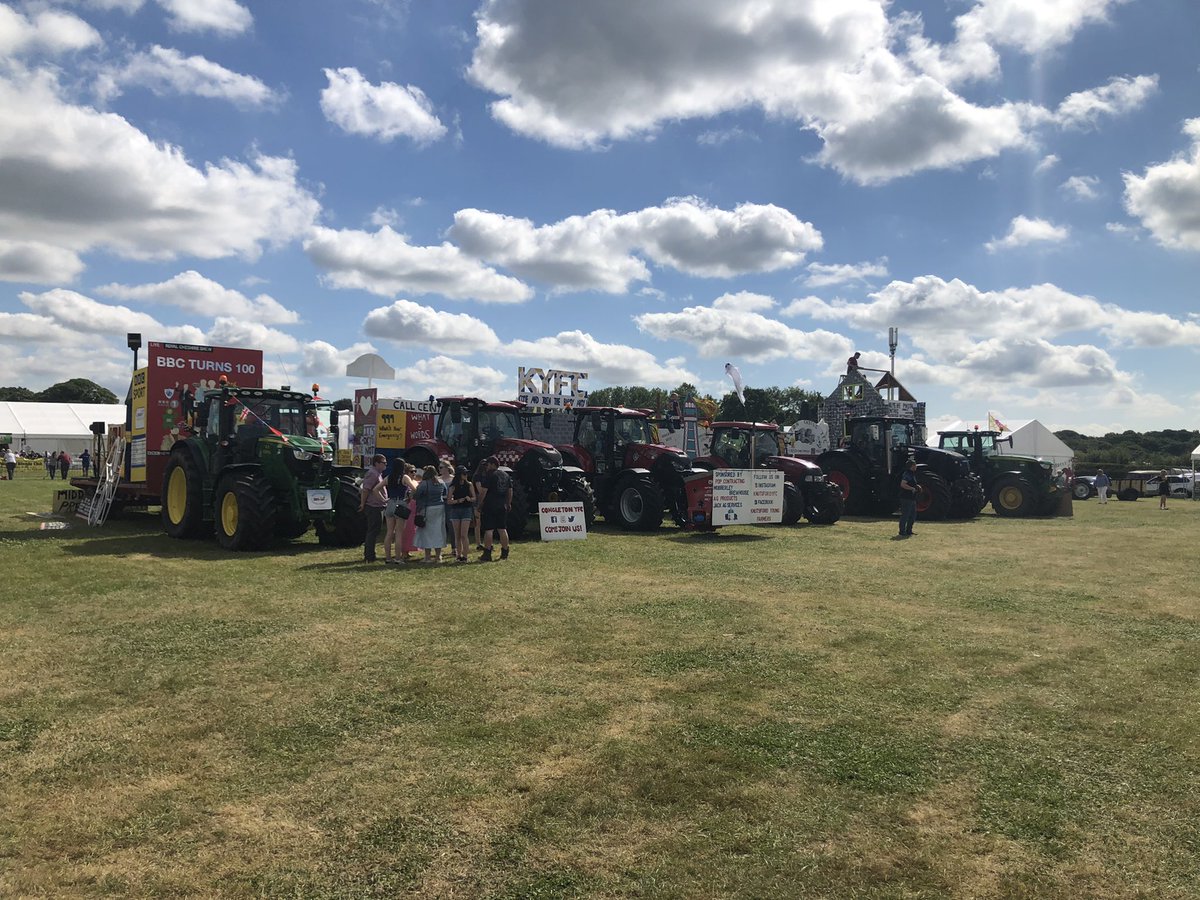 Sandstone Vet Group tweet media