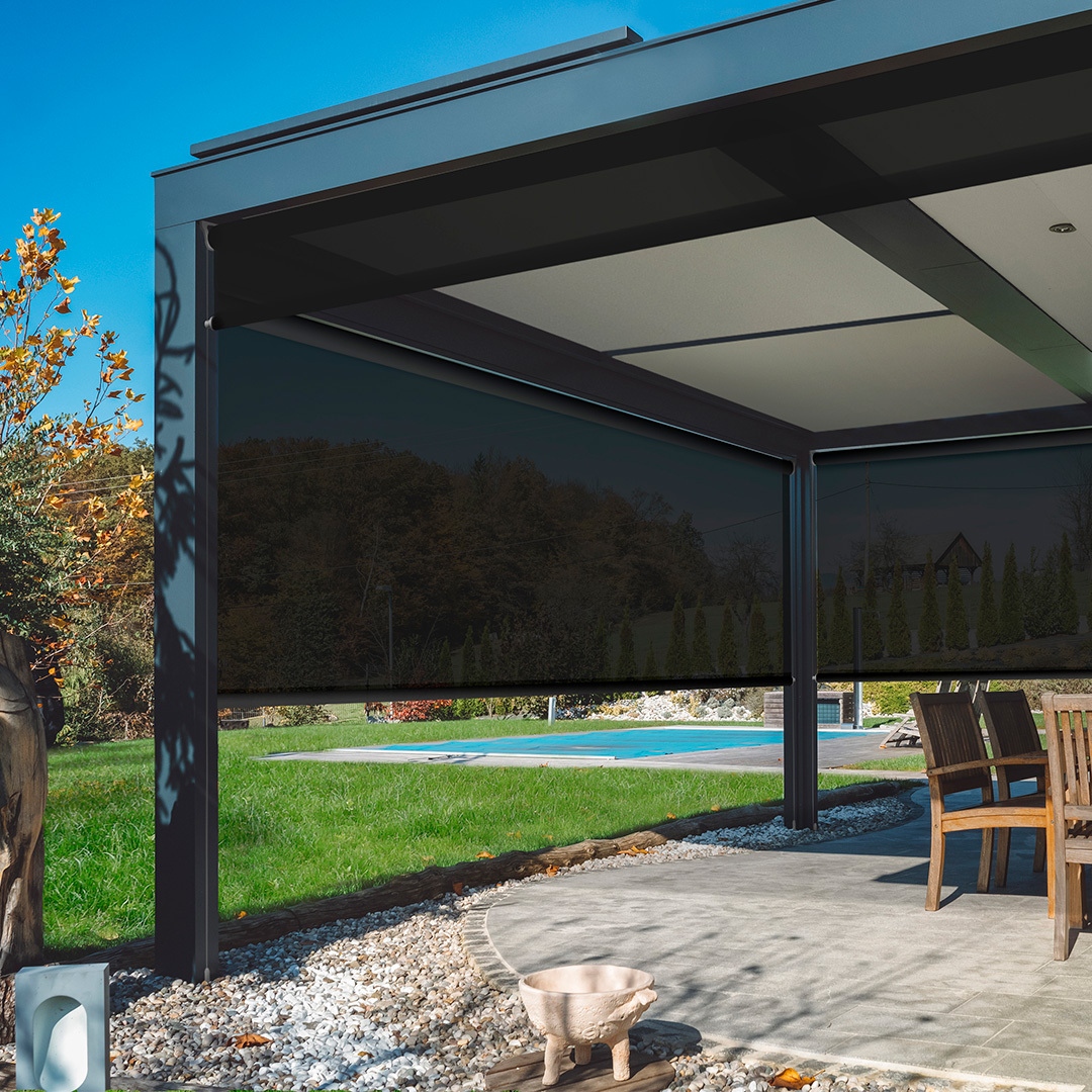 vertilux's tweet image. Atos Drop Shade is ideal for large outdoor spaces.

Atos Drop Shades can be operated manually with a hand crank or with the touch of a button with out VTi(r) Celtic Motors. 

#Vertilux